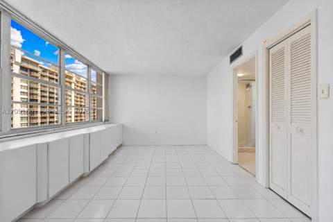 18021 Biscayne Blvd 1102, Aventura FL - photo 8 of 33