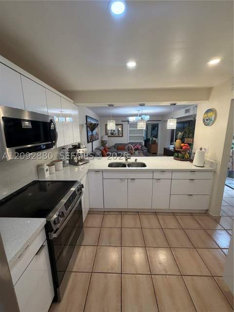 13193 SW 9th Ter, Miami FL - photo 10 of 49
