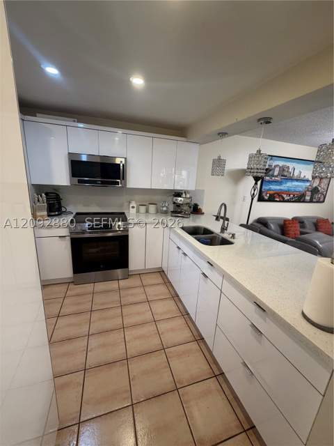 13193 SW 9th Ter, Miami FL - photo 9 of 49