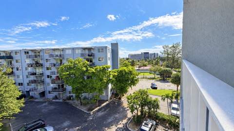 1465 NE 123rd St 505, North Miami FL - photo 12 of 23
