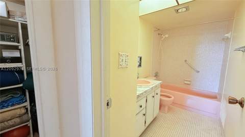 1465 NE 123rd St 505, North Miami FL - photo 19 of 23