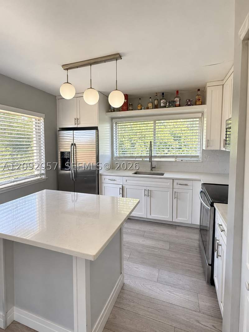 4 bedroom SingleFamilyResidence at 2315 NW 35th St, New Haven Sub, Miami — photo 4