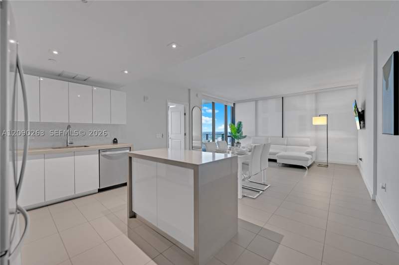2 bedroom Condominium at 1600 NE 1st Ave 2916, Canvas Condo, Miami — photo 3