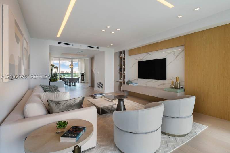 2 bedroom Condominium at 300 S Pointe Dr 4206, Portofino Tower Condo, Miami Beach — photo 3
