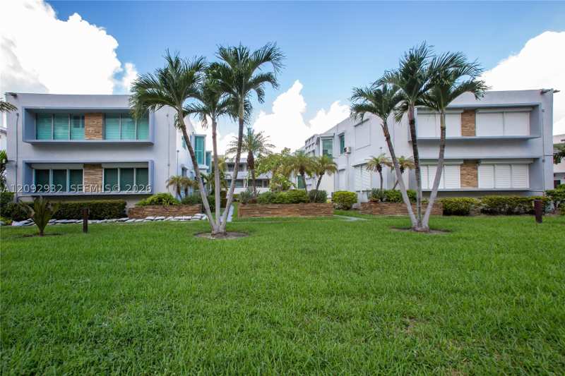 1 bedroom StockCooperative at 10178 Collins Ave 202, Brownstone Co-Op Apts Inc, Bal Harbour — photo 1
