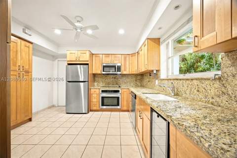 1325 Blue Rd, Coral Gables FL - photo 16 of 24