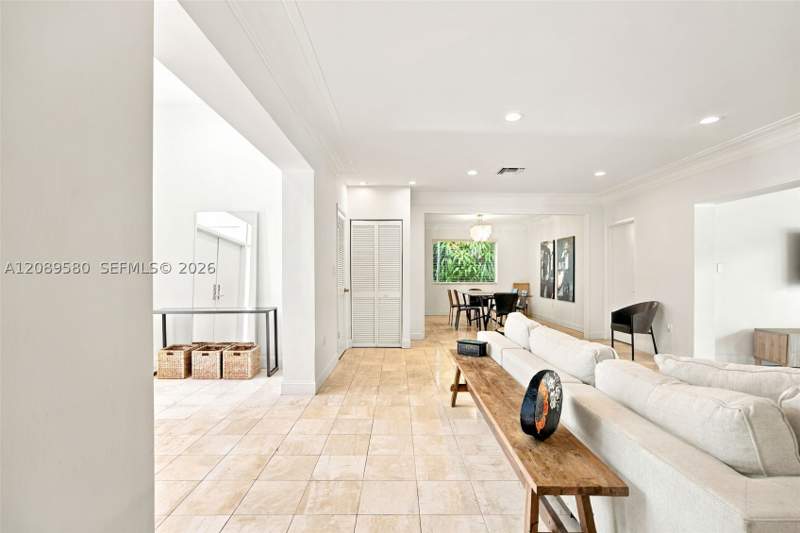3 bedroom SingleFamilyResidence at 1325 Blue Rd, C Gab Country Club Sec 5, Coral Gables — photo 5