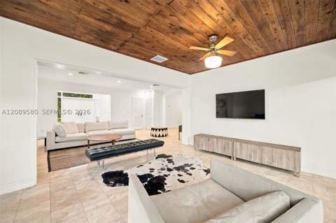 1325 Blue Rd, Coral Gables FL - photo 9 of 24