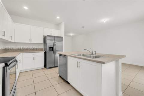 2683 SE 12th St, Homestead FL - photo 14 of 44