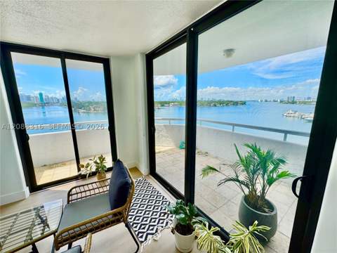 6830 Indian Creek Dr 7E, Miami Beach FL - photo 22 of 45