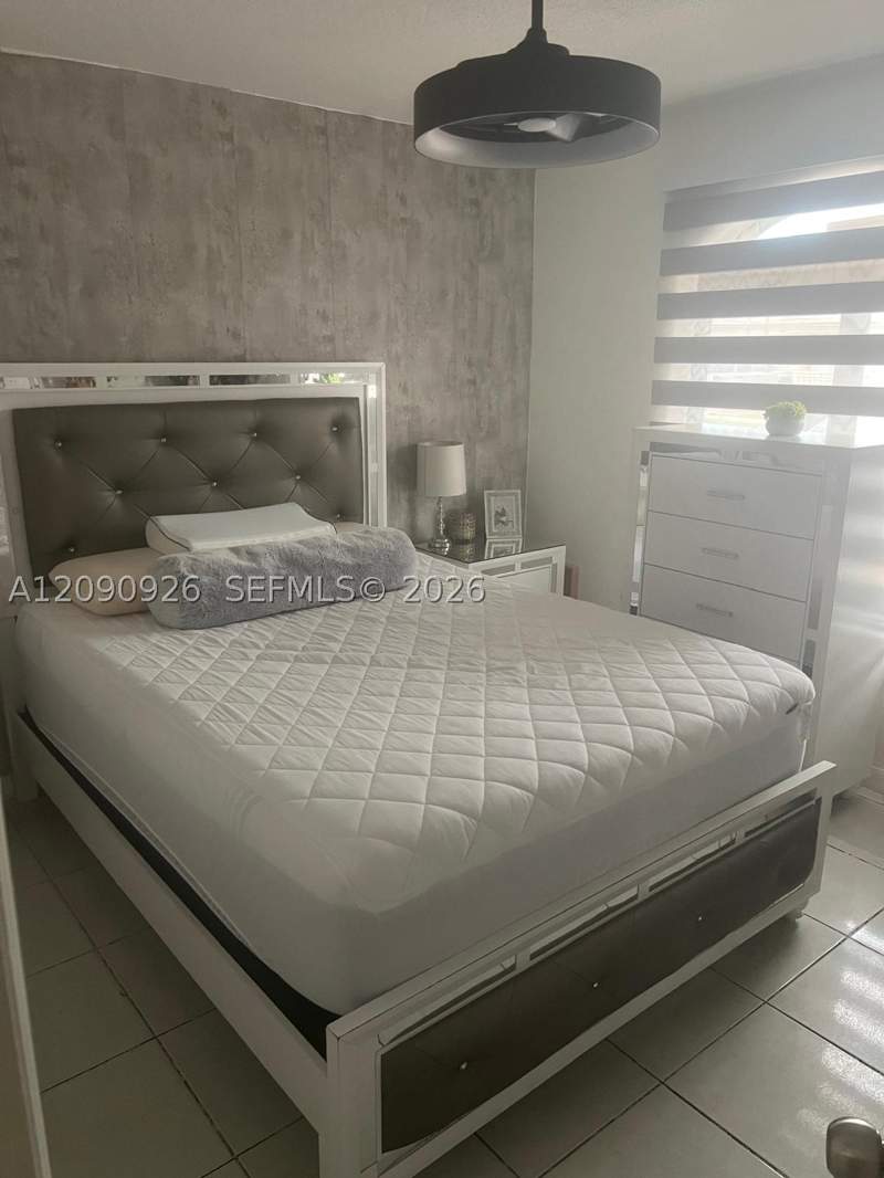 4 bedroom SingleFamilyResidence at 10071 NW 127 terrace, Golden Eagle Estates, Hialeah Gardens — photo 5
