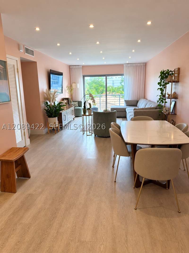 2 bedroom Condominium at 1450 Lincoln Rd 406, Lincoln Bay Towers Condo, Miami Beach — photo 4