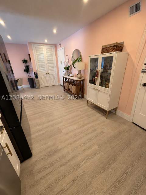 1450 Lincoln Rd 406, Miami Beach FL - photo 7 of 33