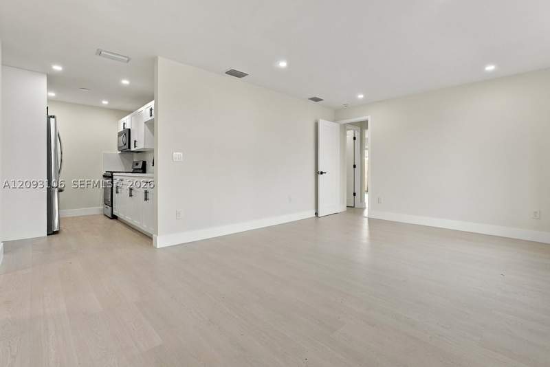 4 bedroom SingleFamilyResidence at 18814 NW 46th Ave, Kings Gardens Sec 3, Miami Gardens — photo 2