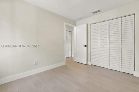 18814 NW 46th Ave, Miami Gardens FL - photo 9 of 39