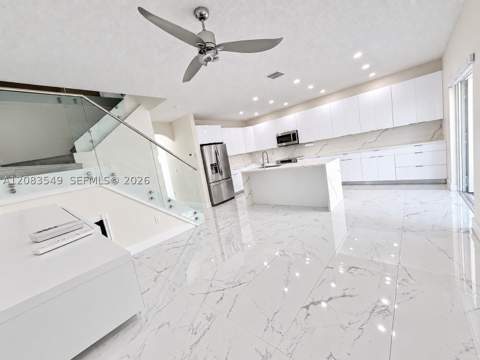 2207 SE 23rd Ave 2207, Homestead FL - photo 7 of 13