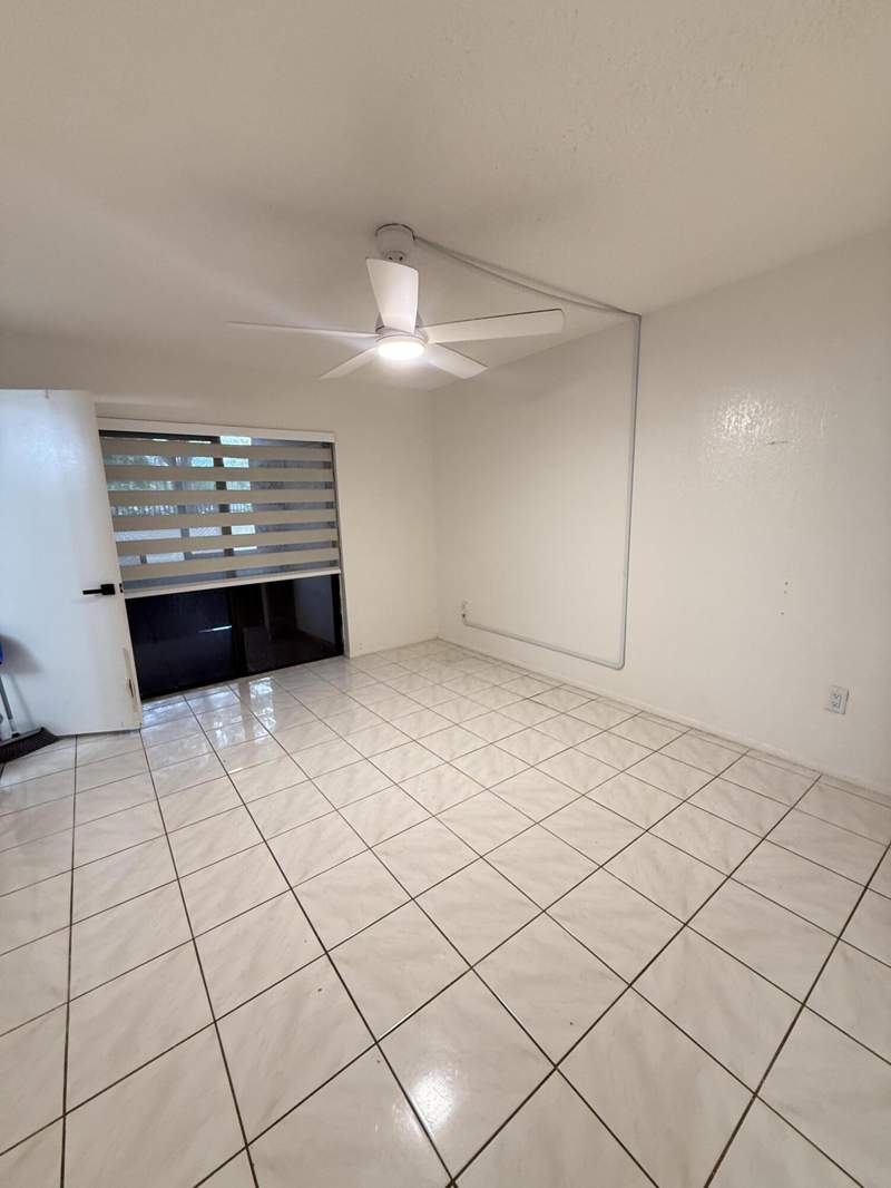2 bedroom Condominium at 20015 NE 3rd Court 5, Spear Acres, Miami — photo 4