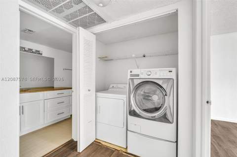 8255 Lake Dr 304, Doral FL - photo 20 of 26
