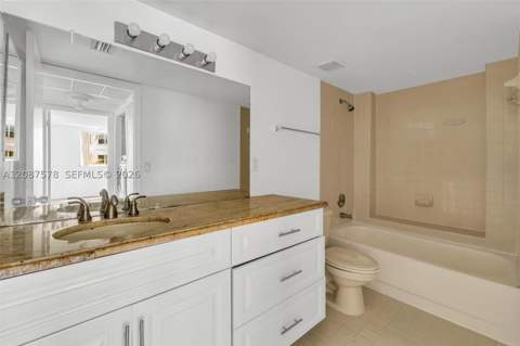 8255 Lake Dr 304, Doral FL - photo 21 of 26