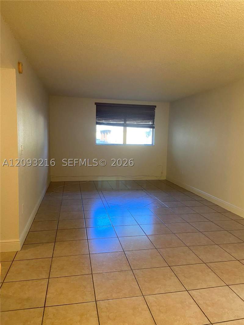 1 bedroom Condominium at 666 W 81st St 127, Las Estrellas Condo, Hialeah — photo 2
