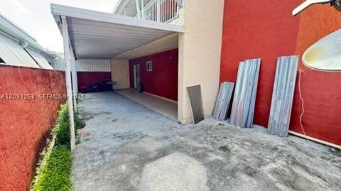 11051 W Okeechobee Rd 101, Hialeah Gardens FL - photo 23 of 24