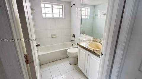 11051 W Okeechobee Rd 101, Hialeah Gardens FL - photo 9 of 24