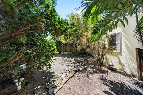1103 NE 118th St, Biscayne Park FL - photo 21 of 65