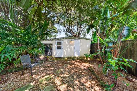1103 NE 118th St, Biscayne Park FL - photo 22 of 65