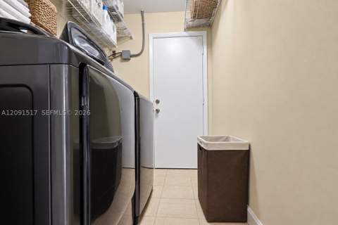 15221 SW 158th St, Miami FL - photo 11 of 62