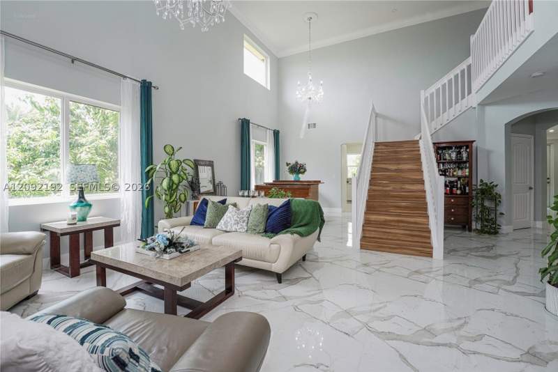 6 bedroom SingleFamilyResidence at 13261 SW 209th St, Bonita Grand Estates Sout, Miami — photo 4