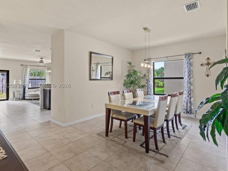 4 bedroom SingleFamilyResidence at 11865 SW 236th St, Silver Palm West, Homestead — photo 5