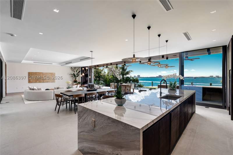 6 bedroom SingleFamilyResidence at 857 N Shore Dr, Normandy Golf Course, Miami Beach — photo 4
