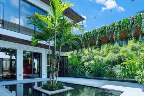 857 N Shore Dr, Miami Beach FL - photo 7 of 65