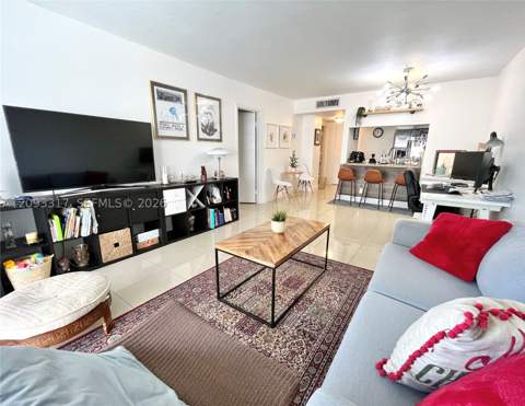 2935 NE 163rd St 5P, North Miami Beach FL - photo 8 of 31