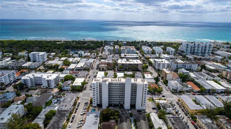 2 bedroom Condominium at 7850 Byron Ave 207, Byron Gardens Condo, Miami Beach — photo 1