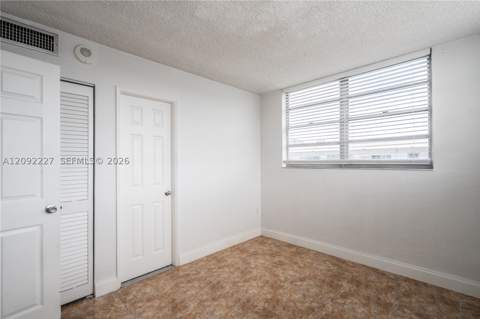 7850 Byron Ave 207, Miami Beach FL - photo 10 of 34