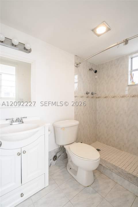 7850 Byron Ave 207, Miami Beach FL - photo 13 of 34