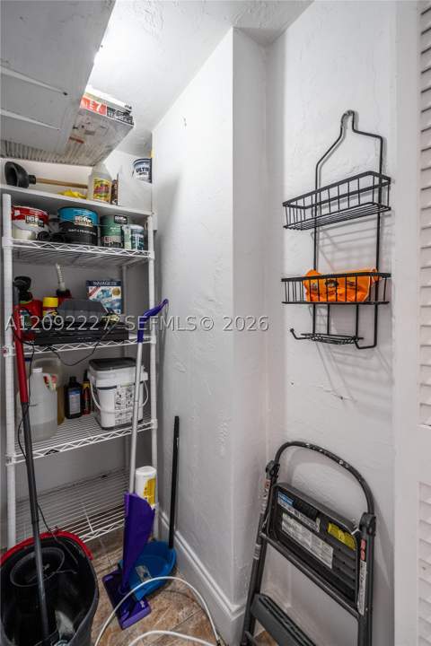 7850 Byron Ave 207, Miami Beach FL - photo 15 of 34