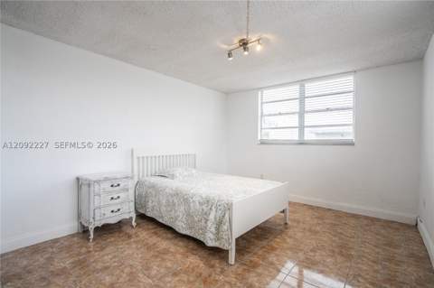 7850 Byron Ave 207, Miami Beach FL - photo 18 of 34