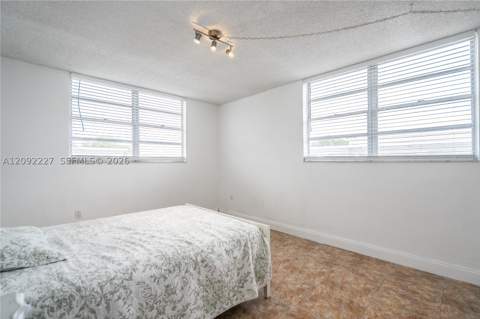 7850 Byron Ave 207, Miami Beach FL - photo 21 of 34