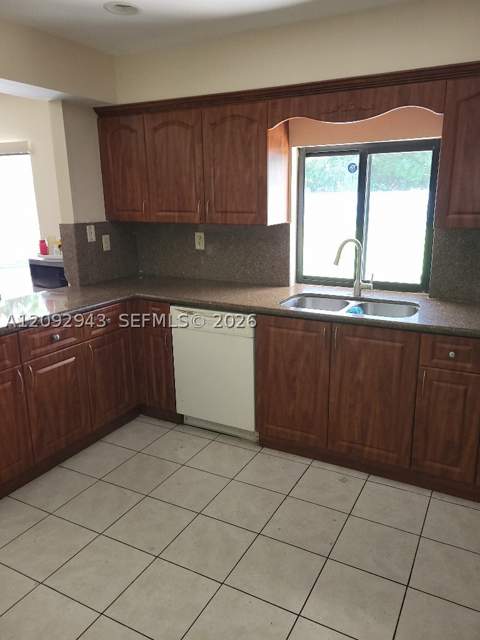 12804 SW 94th Pl, Miami FL - photo 18 of 48