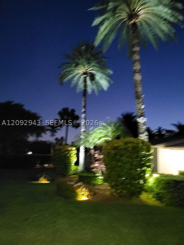 4 bedroom SingleFamilyResidence at 12804 SW 94th Pl, Briar Bay Urban Park Sec, Miami — photo 3