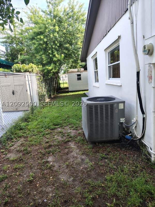 5 bedroom SingleFamilyResidence at 10980 SW 143rd Ter, 10th Addn To Richmond Hei, Miami — photo 3