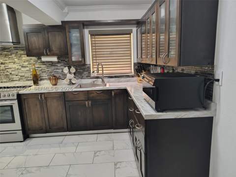 10980 SW 143rd Ter, Miami FL - photo 9 of 25
