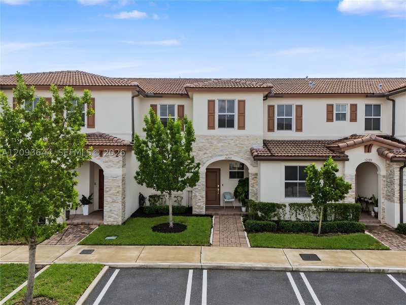 3 bedroom Townhouse at 12201 NW 23rd Ct, Westview Gardens Apartmen, Miami — photo 1