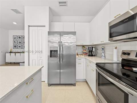 12201 NW 23rd Ct, Miami FL - photo 6 of 37