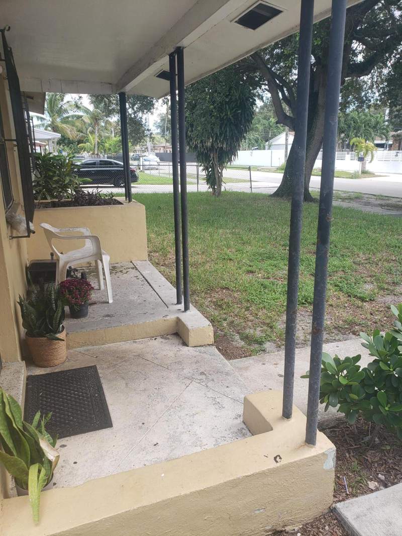 3 bedroom SingleFamilyResidence at 2821 NW 171st Street, Myrtle Grove, Miami Gardens — photo 3