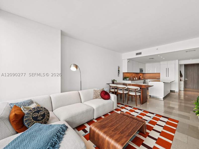 1 bedroom Condominium at 88 SW 7th St 2506, Rise Condo, Miami — photo 4