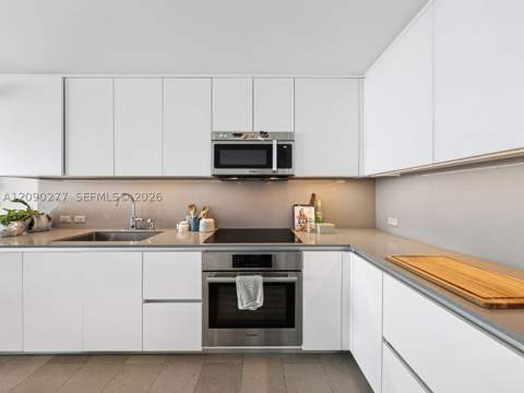 88 SW 7th St 2506, Miami FL - photo 9 of 25