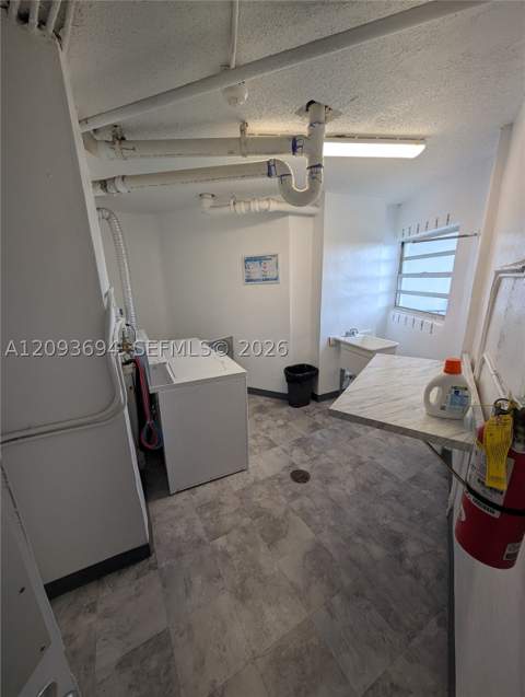 11930 N Bayshore Dr 502, North Miami FL - photo 22 of 44